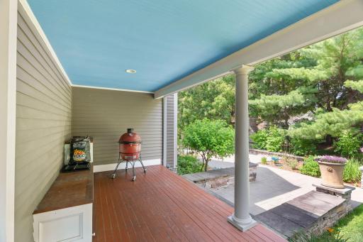 607 Ivy Falls Avenue, Saint Paul, MN 55118