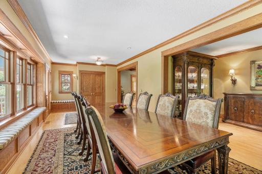 607 Ivy Falls Avenue, Saint Paul, MN 55118