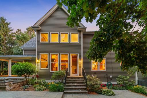 607 Ivy Falls Avenue, Saint Paul, MN 55118