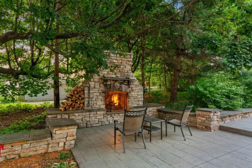 607 Ivy Falls Avenue, Saint Paul, MN 55118