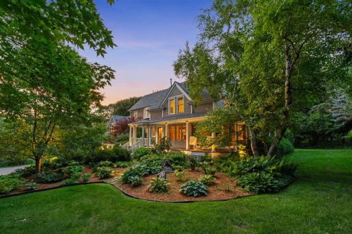607 Ivy Falls Avenue, Saint Paul, MN 55118