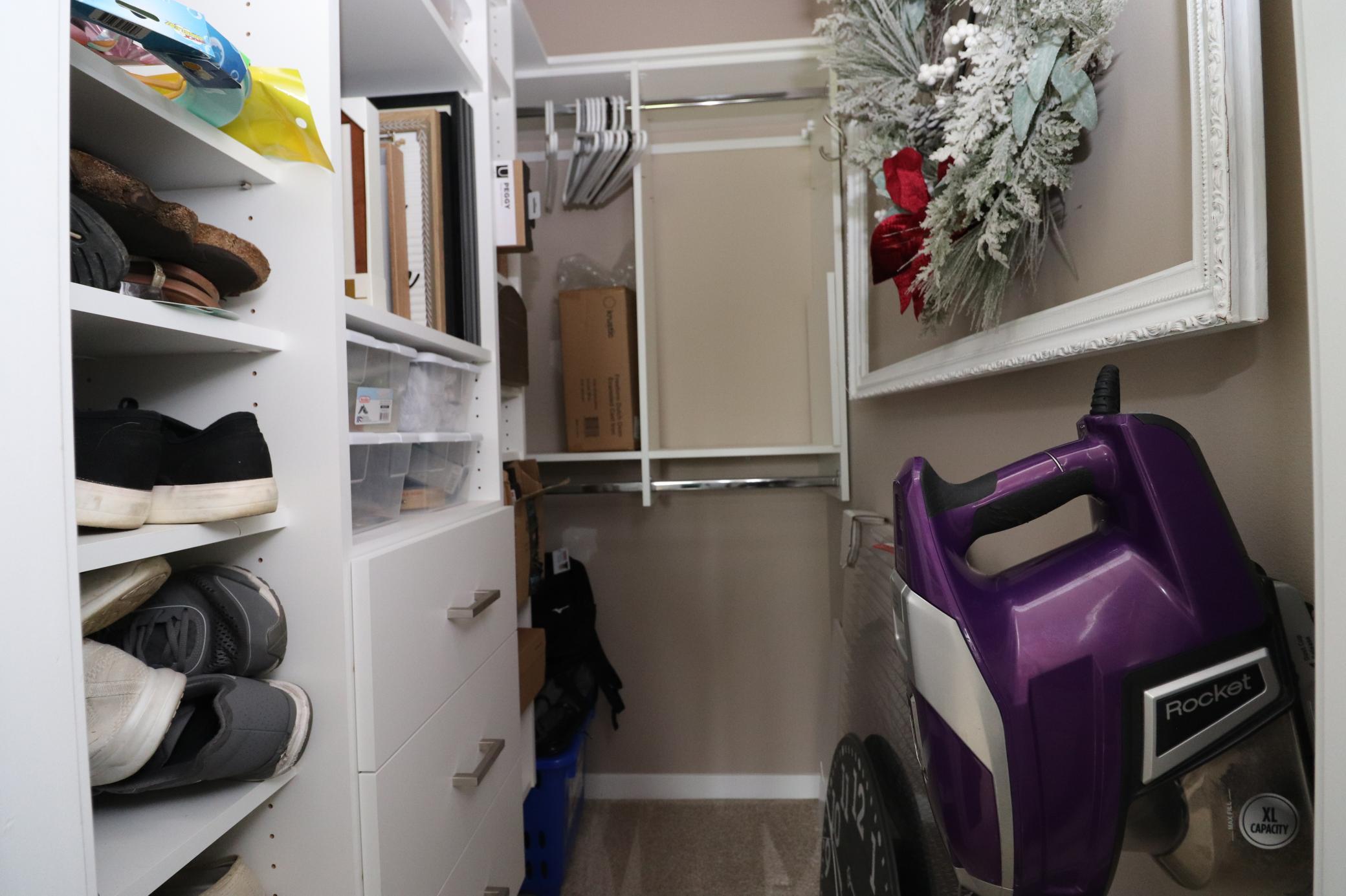 Main fllor bedroom closet