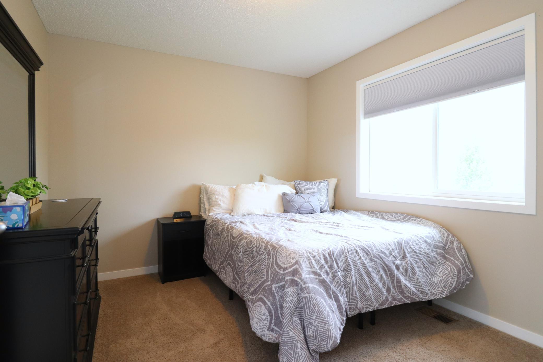 upper level bedroom 2