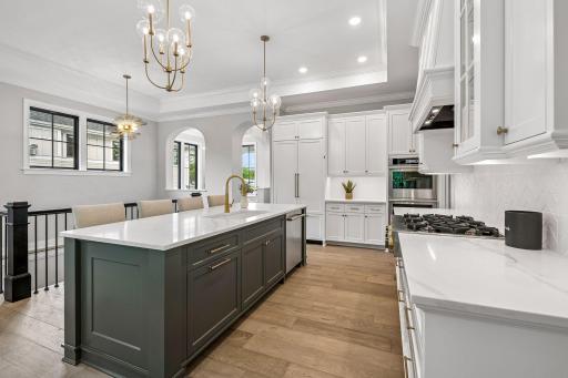 270 Wayzata Boulevard E, Wayzata, MN 55391