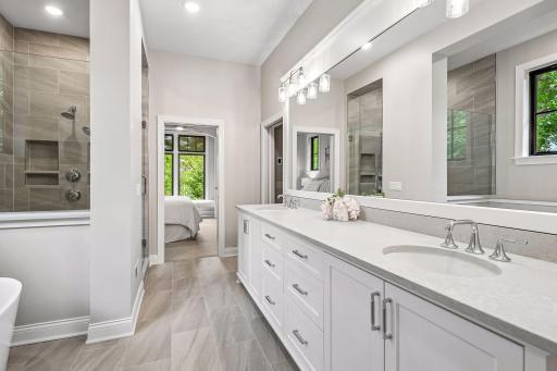 270 Wayzata Boulevard E, Wayzata, MN 55391