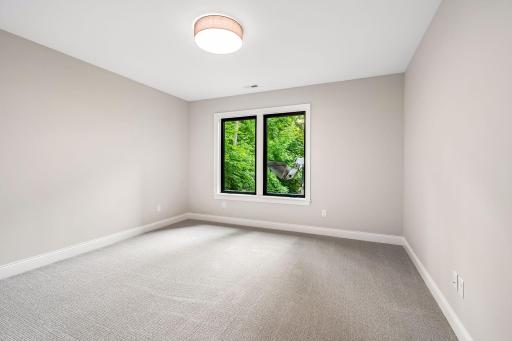 270 Wayzata Boulevard E, Wayzata, MN 55391