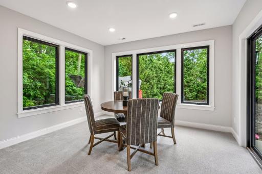 270 Wayzata Boulevard E, Wayzata, MN 55391