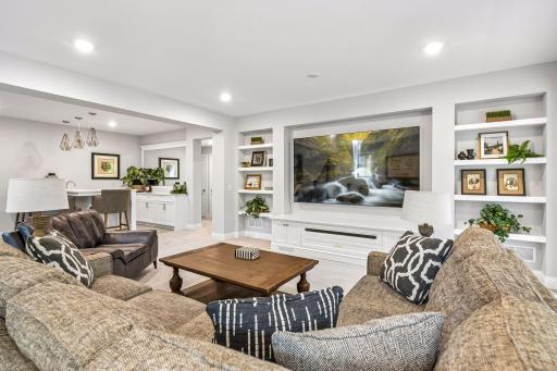 270 Wayzata Boulevard E, Wayzata, MN 55391