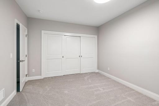 270 Wayzata Boulevard E, Wayzata, MN 55391
