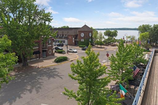 270 Wayzata Boulevard E, Wayzata, MN 55391