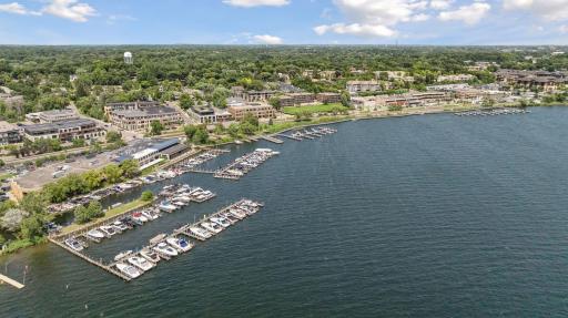 270 Wayzata Boulevard E, Wayzata, MN 55391