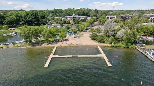 270 Wayzata Boulevard E, Wayzata, MN 55391