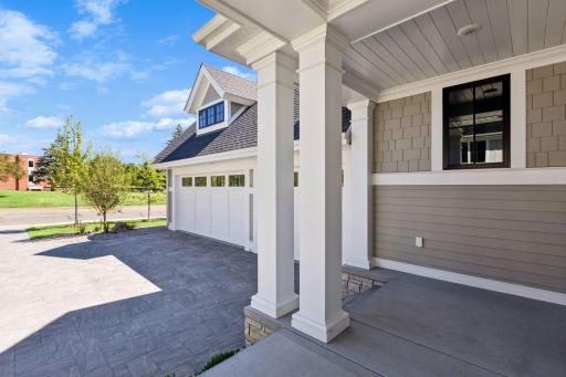 270 Wayzata Boulevard E, Wayzata, MN 55391