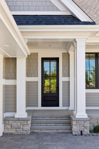 270 Wayzata Boulevard E, Wayzata, MN 55391