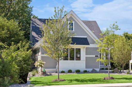270 Wayzata Boulevard E, Wayzata, MN 55391
