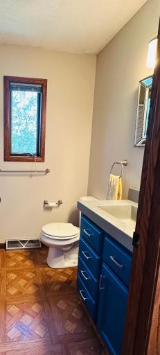 250 W Maple Avenue, Barron, WI 54812