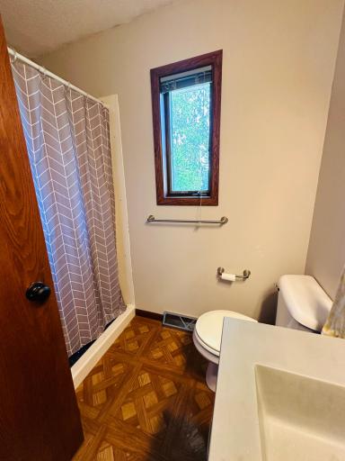 250 W Maple Avenue, Barron, WI 54812