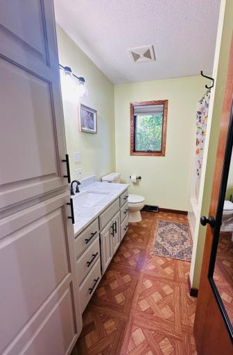 250 W Maple Avenue, Barron, WI 54812