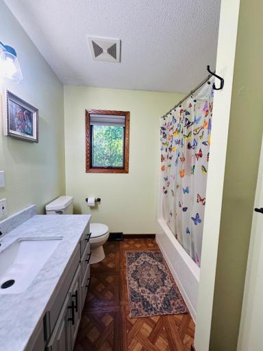 250 W Maple Avenue, Barron, WI 54812