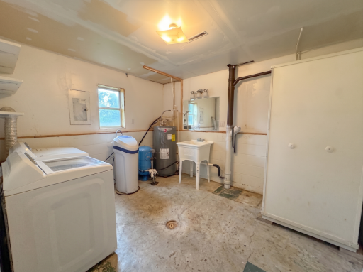 21093 370th Street, Erhard, MN 56534