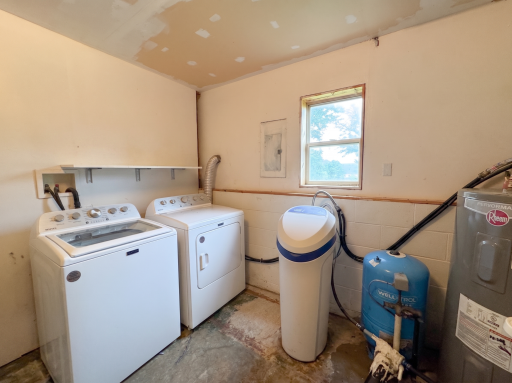 21093 370th Street, Erhard, MN 56534