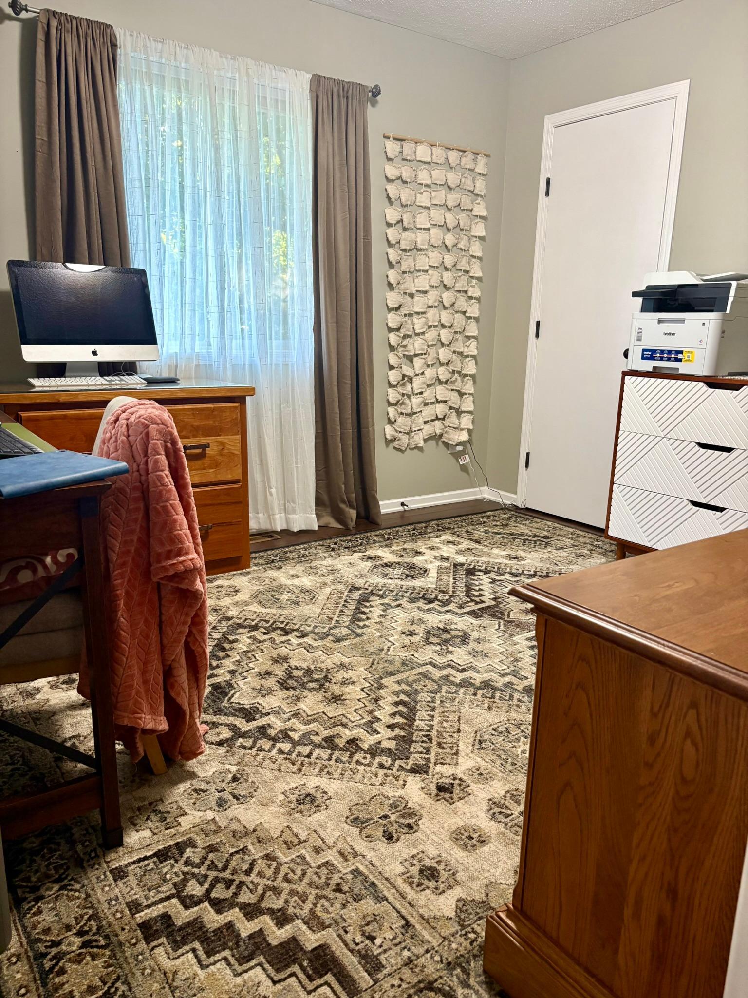 Bedroom/Office