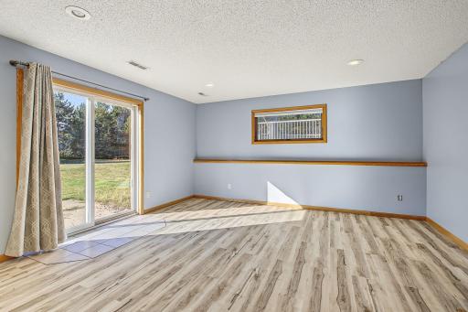 10095 367th Street, North Branch, MN 55056