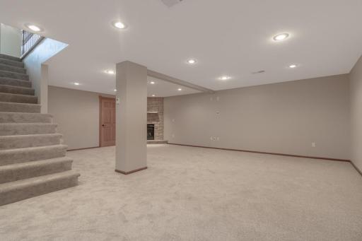 12991 Meadow Creek Drive, New Ulm, MN 56073