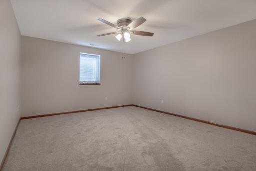 12991 Meadow Creek Drive, New Ulm, MN 56073