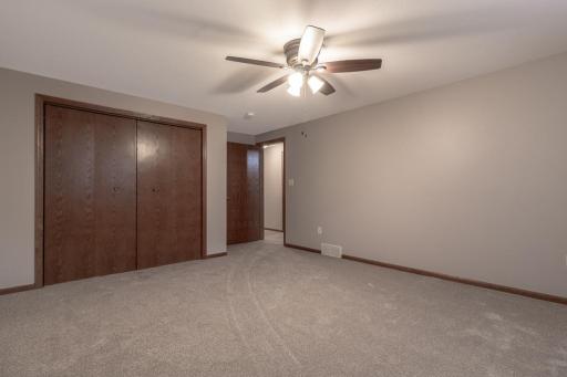 12991 Meadow Creek Drive, New Ulm, MN 56073