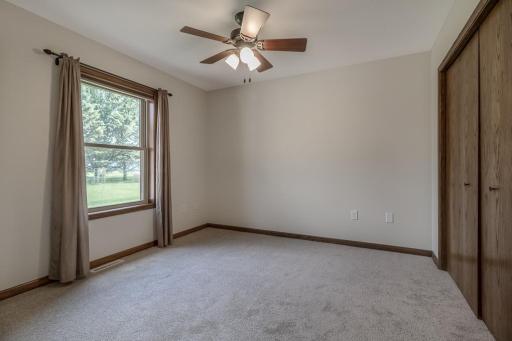 12991 Meadow Creek Drive, New Ulm, MN 56073
