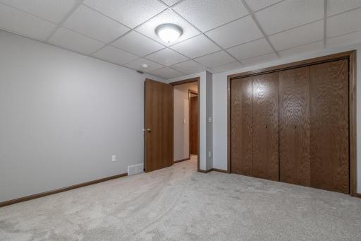 12991 Meadow Creek Drive, New Ulm, MN 56073