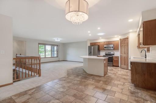 12991 Meadow Creek Drive, New Ulm, MN 56073