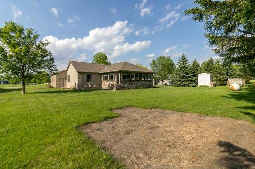 12991 Meadow Creek Drive, New Ulm, MN 56073
