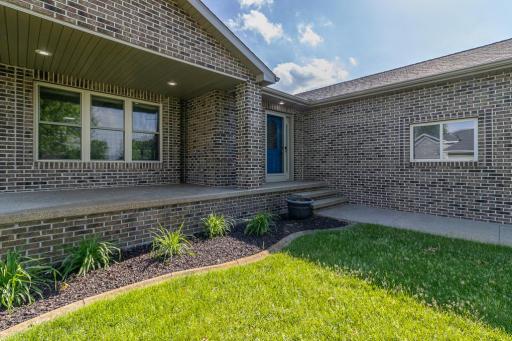 12991 Meadow Creek Drive, New Ulm, MN 56073