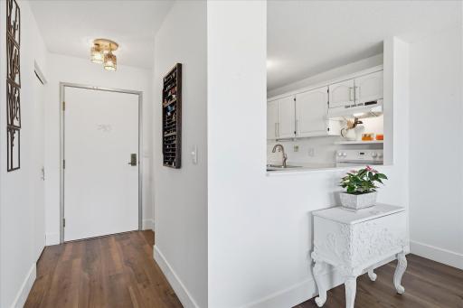 05-1425 W 28th St _322 [3105684]- 005.jpg