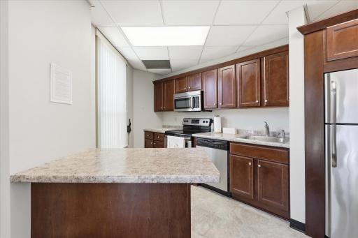 1425 W 28th Street, 322, Minneapolis, MN 55408