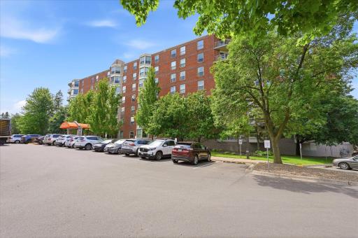 01-1425 W 28th St _322 [3105684]- 001.jpg