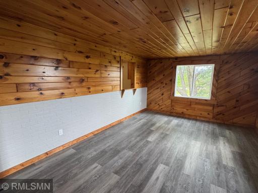380 NE Kirsch Avenue, Mcgregor, MN 55760