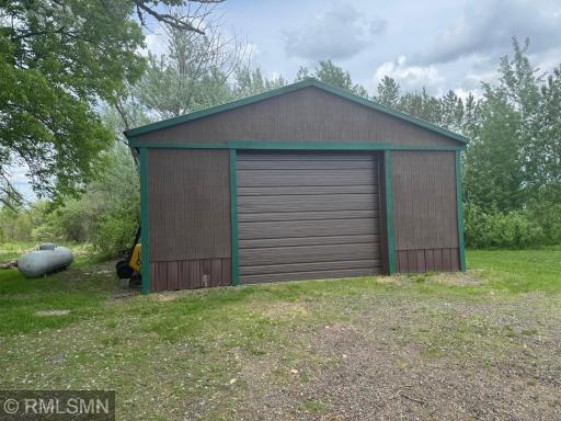 380 NE Kirsch Avenue, Mcgregor, MN 55760
