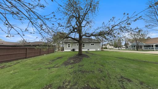 109 S Cottage Grove Avenue, Luverne, MN 56156