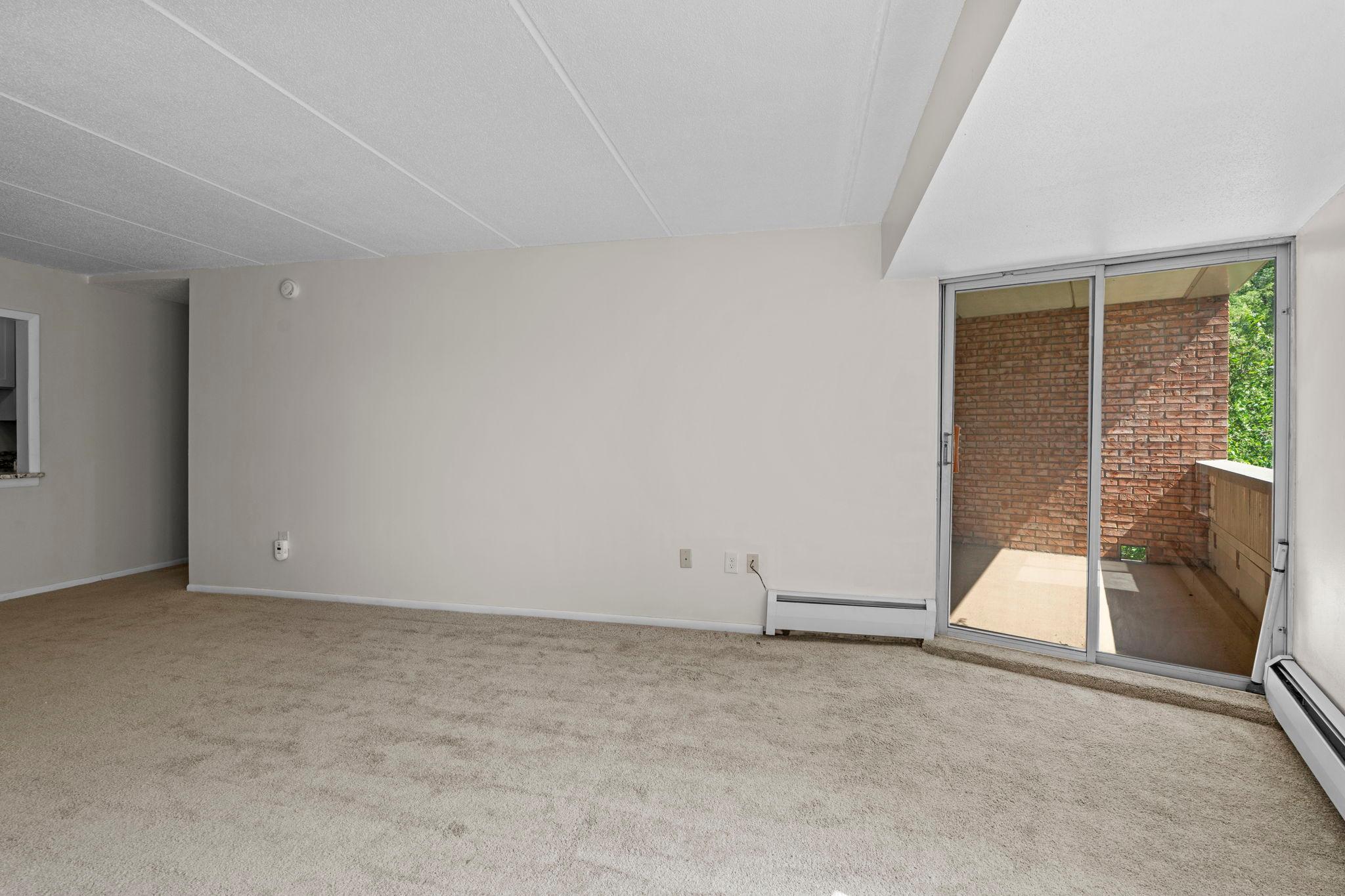 21-web-or-mls-329 Geneva Ave 204-203.JPG