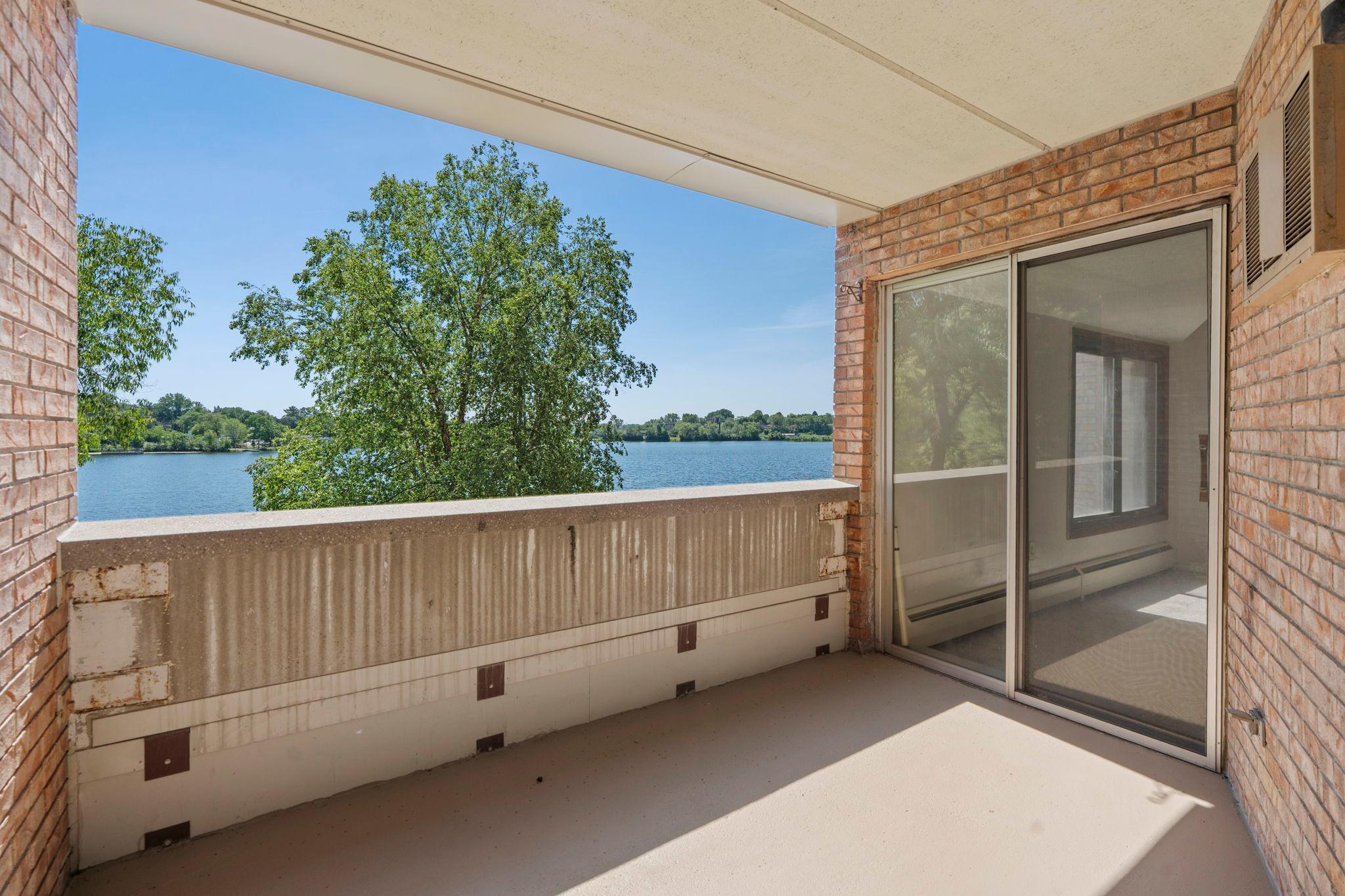 25-web-or-mls-329 Geneva Ave 204-218.JPG