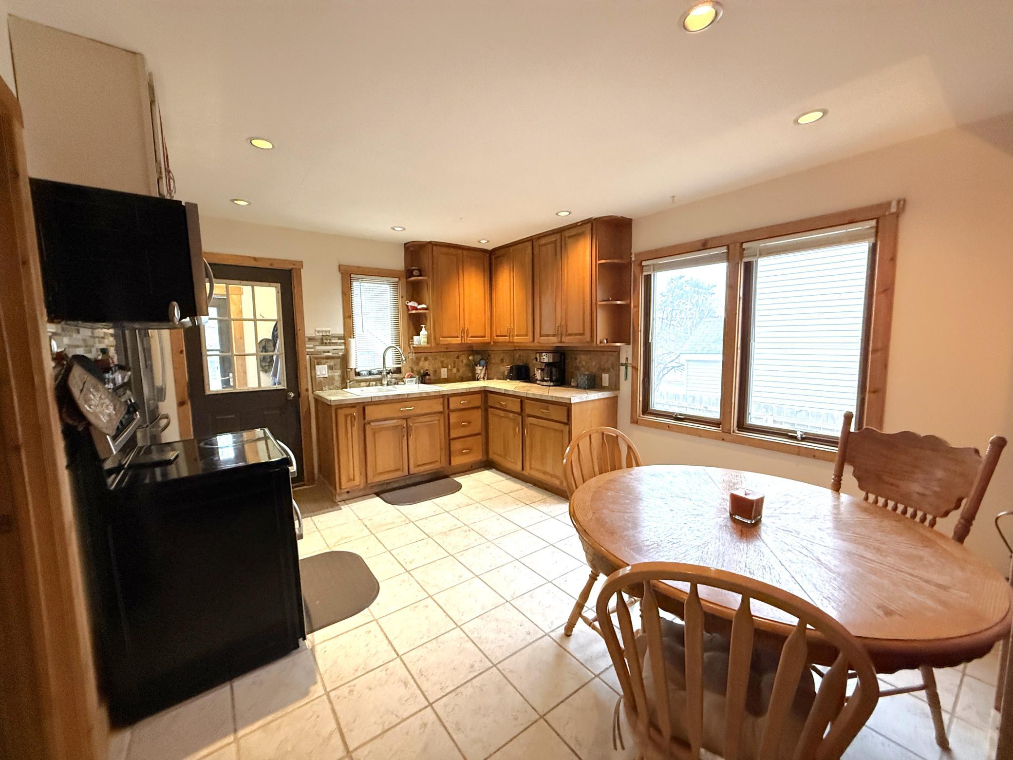 37 E Boundary Street Kitchen 3.JPG