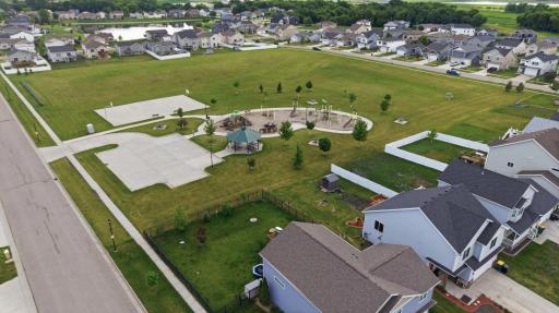 1426 Goldenwood Drive, West Fargo, ND 58078