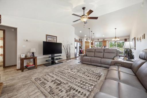 1426 Goldenwood Drive, West Fargo, ND 58078