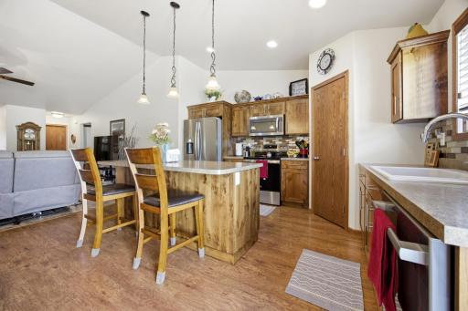 1426 Goldenwood Drive, West Fargo, ND 58078