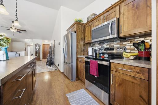 1426 Goldenwood Drive, West Fargo, ND 58078