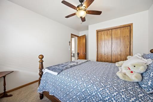 1426 Goldenwood Drive, West Fargo, ND 58078