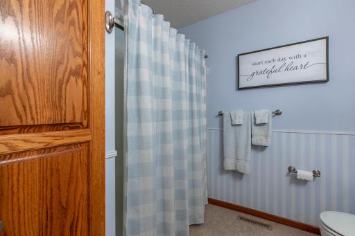 704 Country Estate Court SE, Stewartville, MN 55976